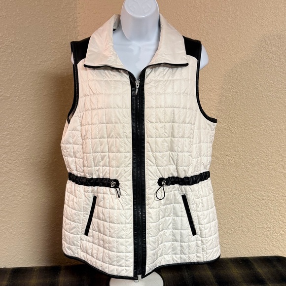 Zenergy by Chico's Jackets & Blazers - 4/$15 Chico's Black and White Quilted Vest